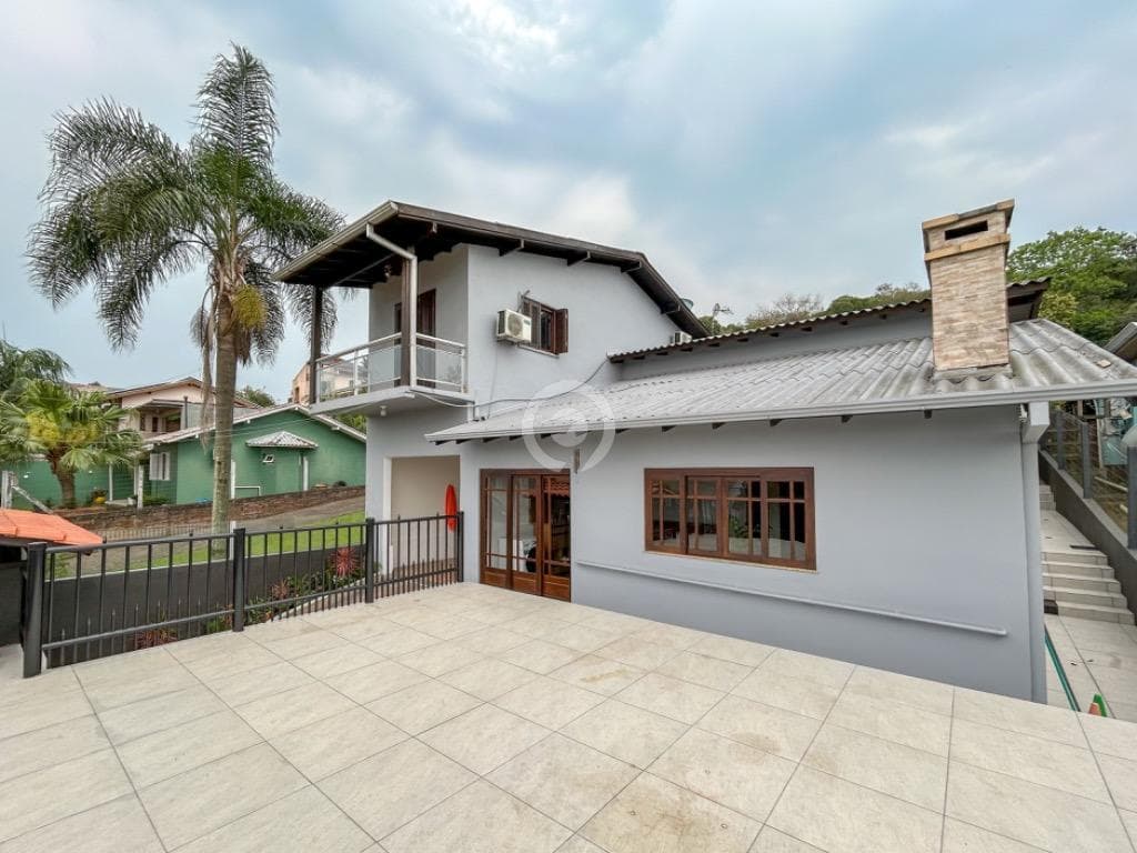 Casa no Sol Nascente