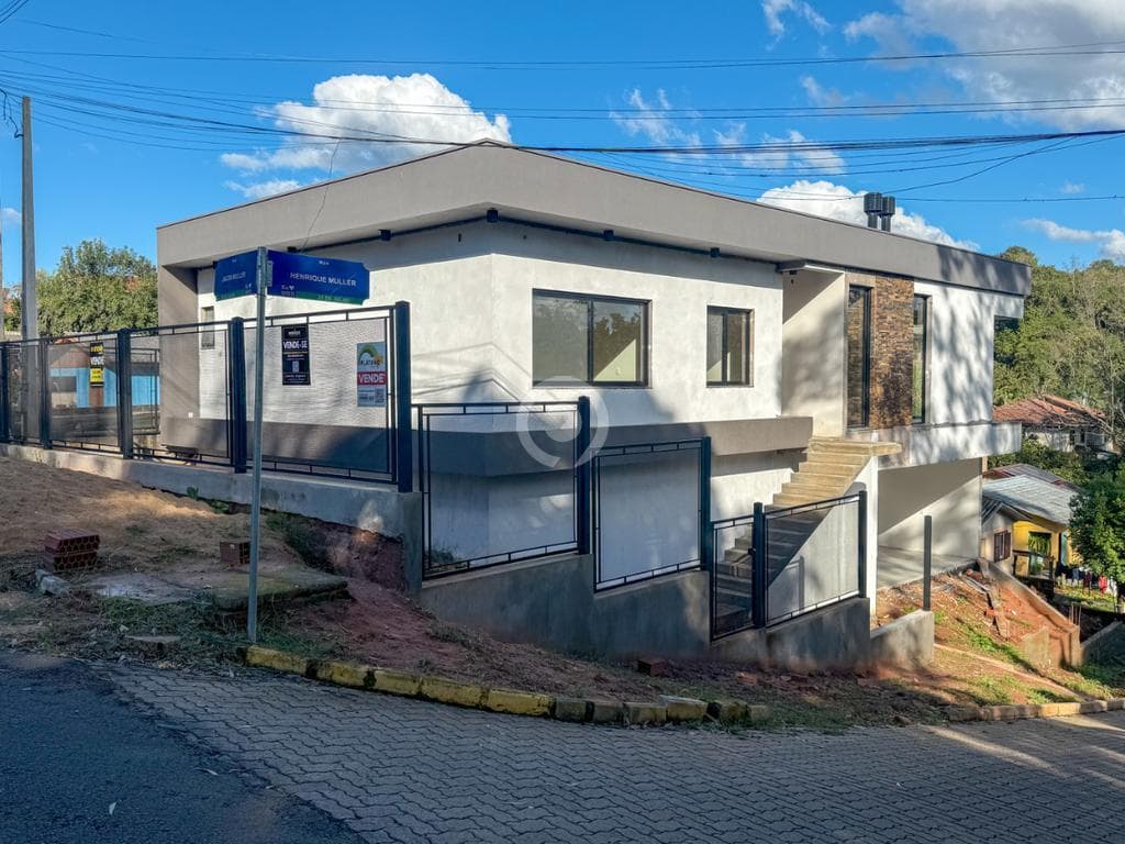 Casa no 25 de Julho